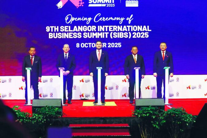 Sidang Kemuncak Perniagaan Antarabangsa Selangor bermula