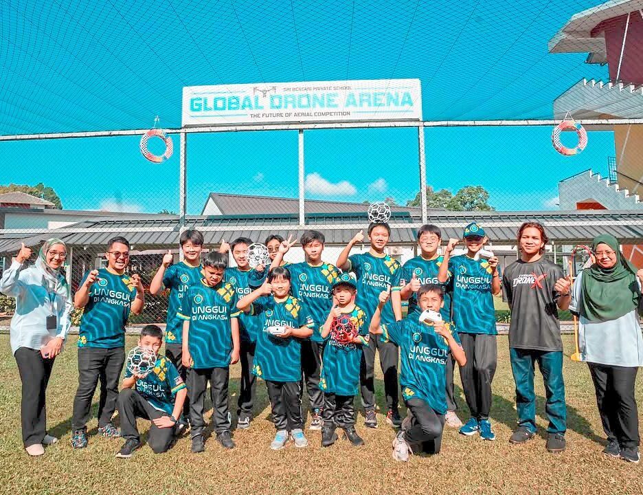 Terbang tinggi dengan teknologi dron